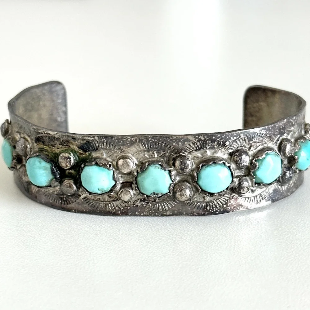 Vintage 925 Sterling Silver Turquoise Native American Etched Cuff Bracelet 6.5